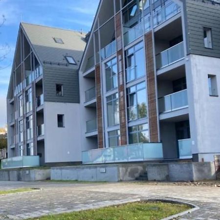 Nowoczesny Apartament Z Widokiem Na Jezioro Charzykowy Exterior foto